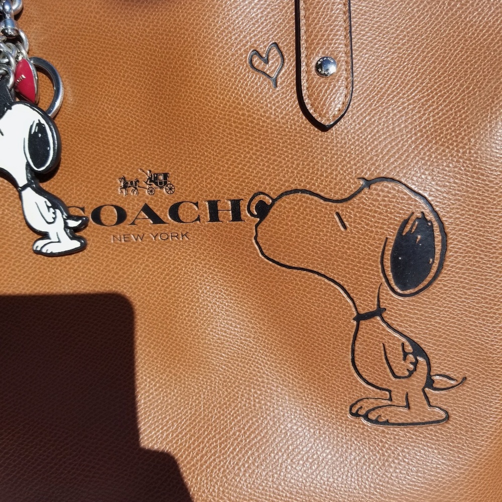 MORE PHOTOS OF COACH X PEANUTS